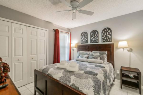 HARRY POTTER LIVES HERE! Unforgettable Home, Pool, Sleeps 8, Near Dis, LOW Rates!